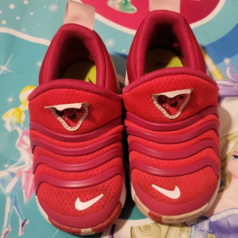 Nike Dynamo Go SE Toddler Shoes 6C